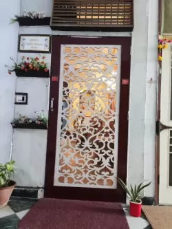 House for sale in Tajganj Agra