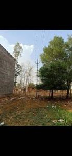 Plot/ Land in Bhatta Gaon Jhansi