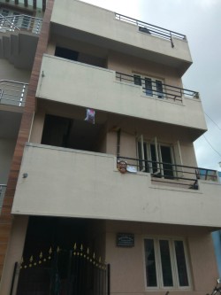 Flat for rent in Tilak Nagar